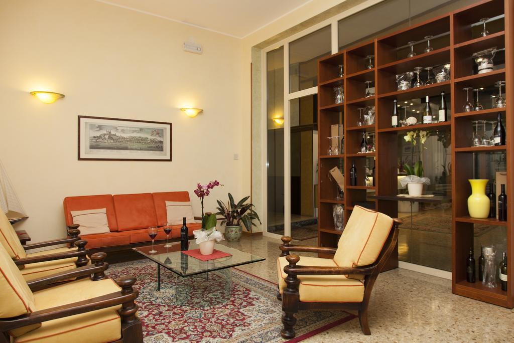 Hotel Janeiro Frontemare Lido di Jesolo Exterior photo