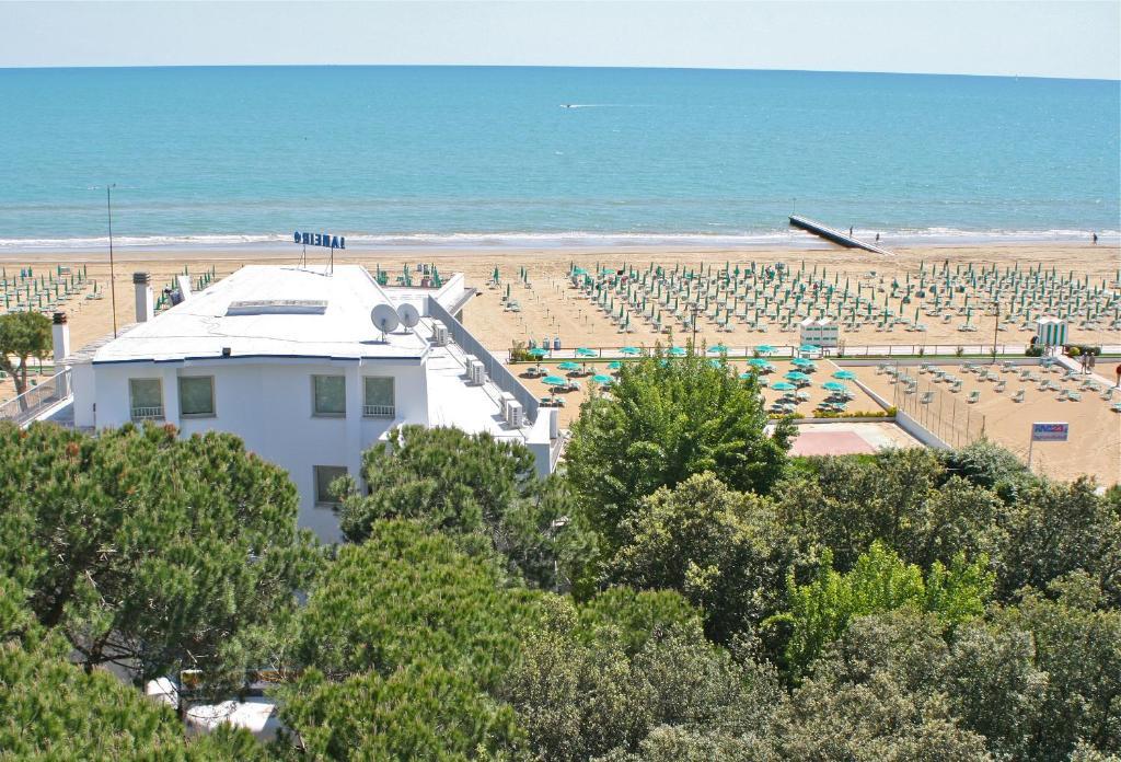 Hotel Janeiro Frontemare Lido di Jesolo Exterior photo